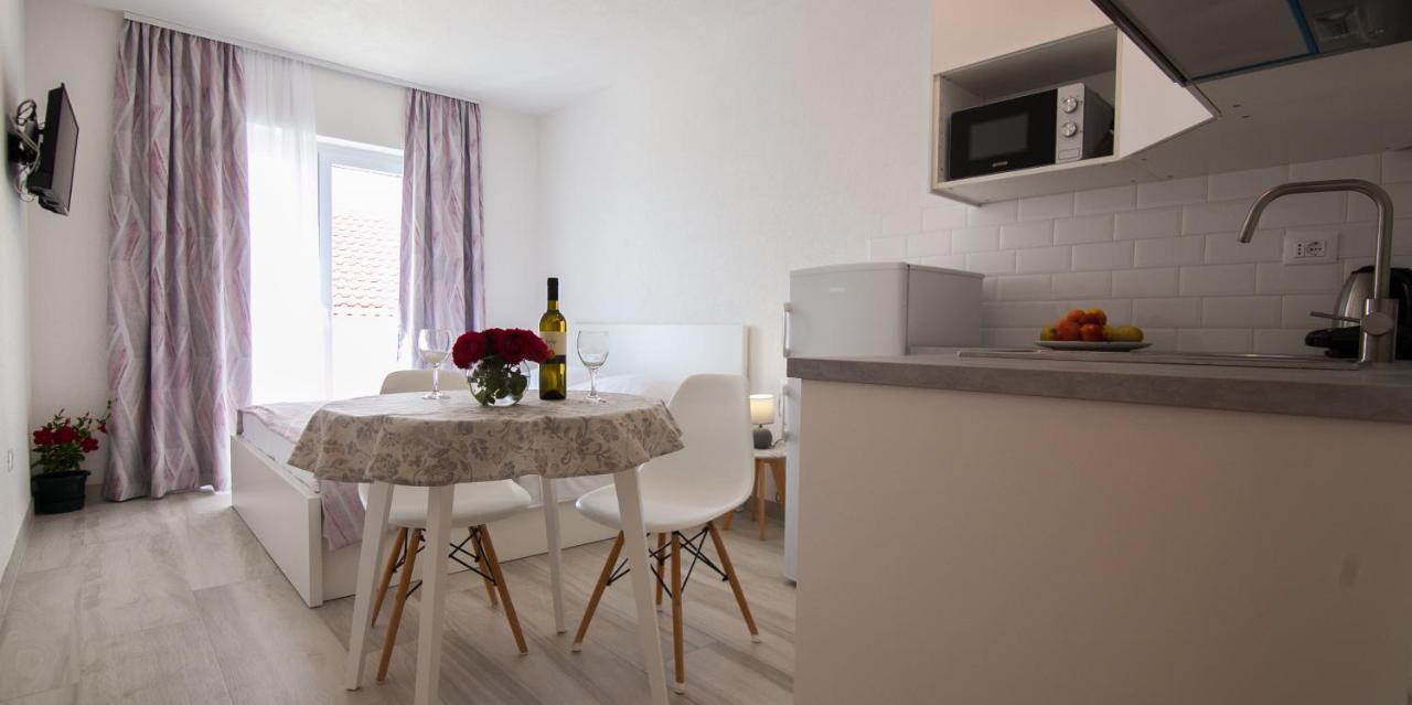 Eni Apartments Бол Экстерьер фото