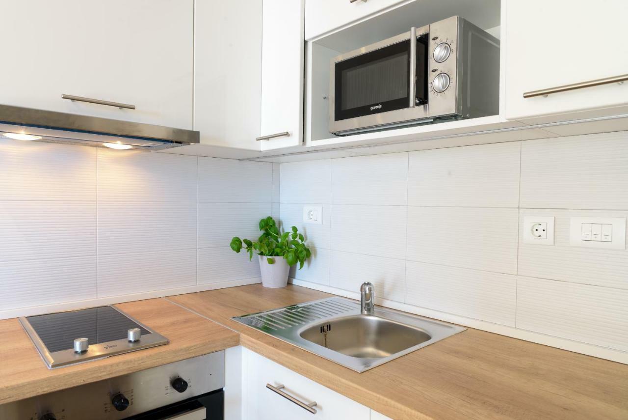 Eni Apartments Бол Экстерьер фото
